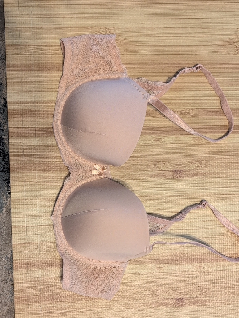 Victoria's Secret Light Pink Lace Push-Up Bra
